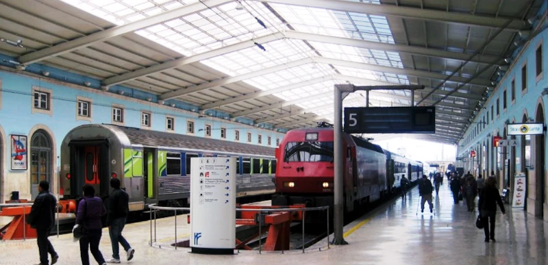 Apolonia Bahnhof Lissabon