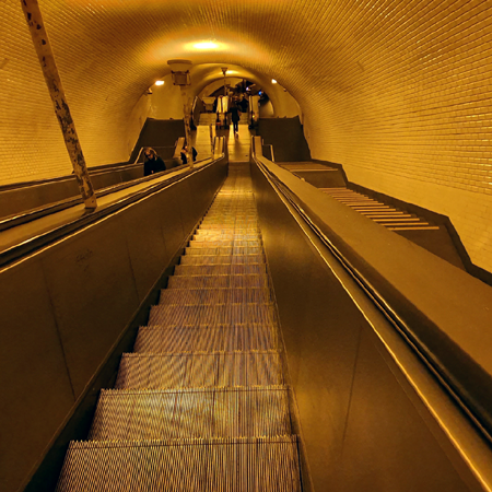 Baixa Chiado Hügel laufen Rolltreppe