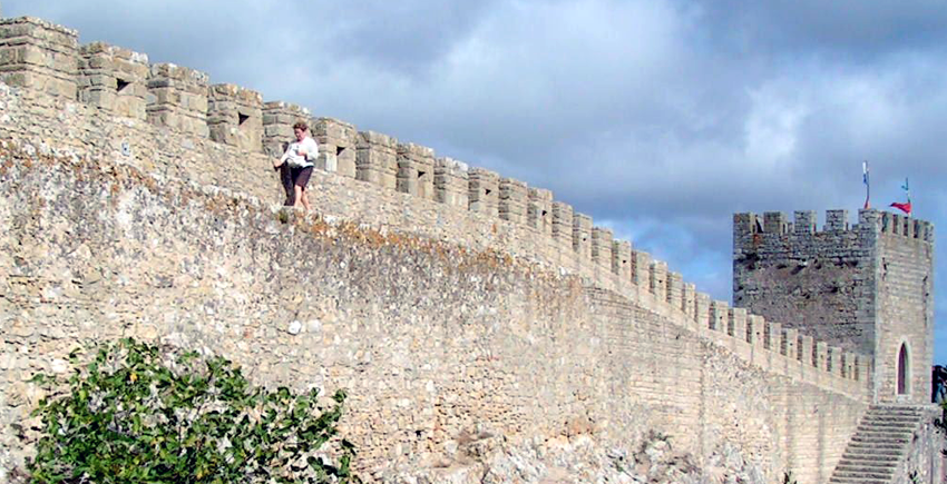 Óbidos Sightseeing Tour Sehenswürdigkeit Stadtmauer Spaziergang