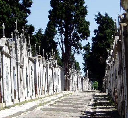 Friedhof Lissabon Sehenswürdigkeit