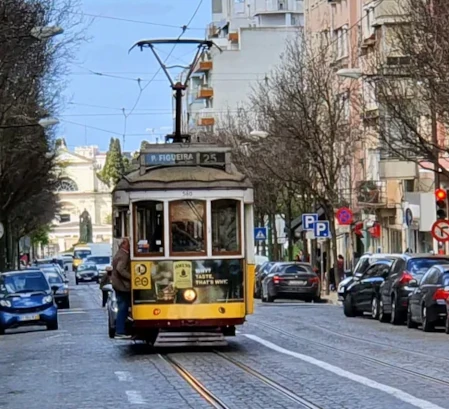 Lissabon Straßenbahn 28
