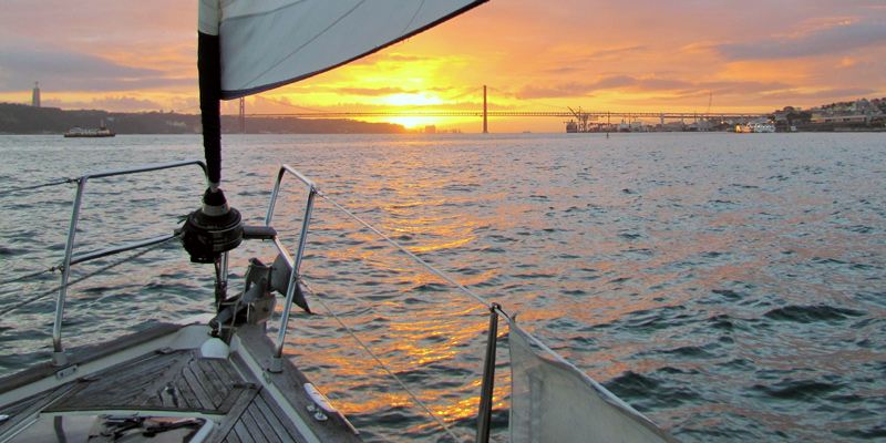 Boot Segeln Sightseeing Lissabon