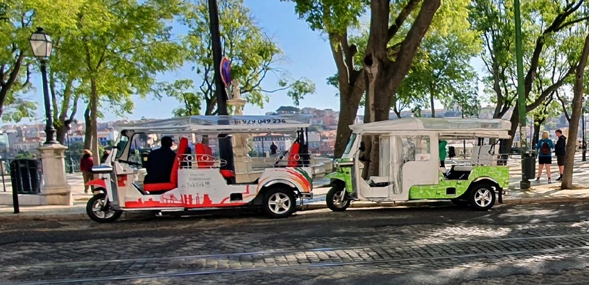Lissabon Sightseeing Tuk Tuk Tour